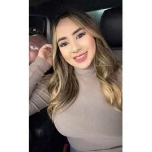 Meet your Posher, Janelle